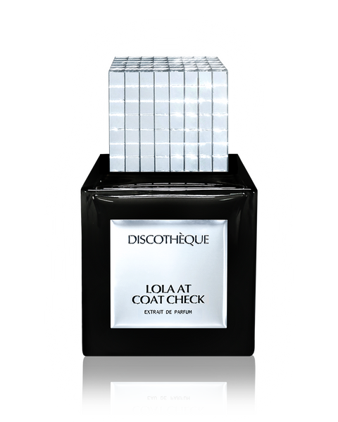 LOLA AT COAT CHECK: THE EXTRAIT